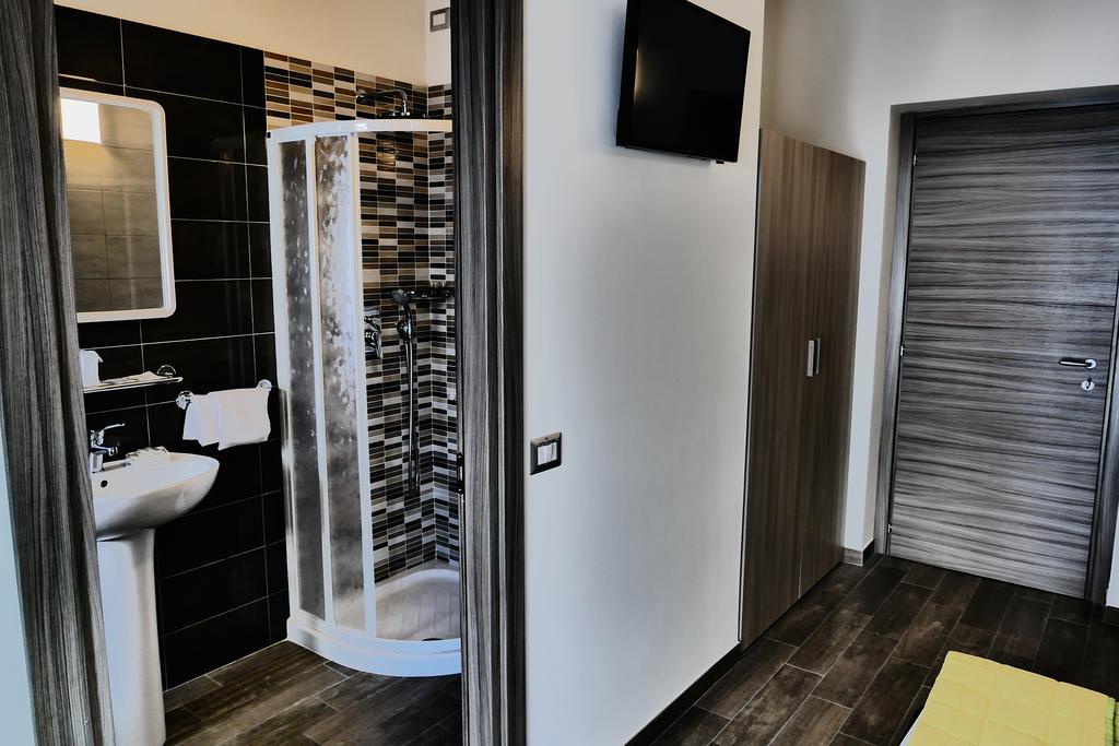 Hotel Desiree ซัน เบเนเดตโต เดล ตรอนโต ภายนอก รูปภาพ