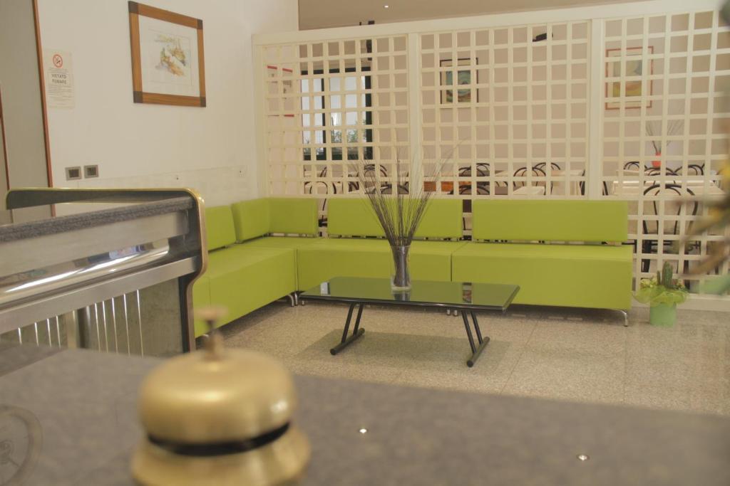 Hotel Desiree ซัน เบเนเดตโต เดล ตรอนโต ภายนอก รูปภาพ